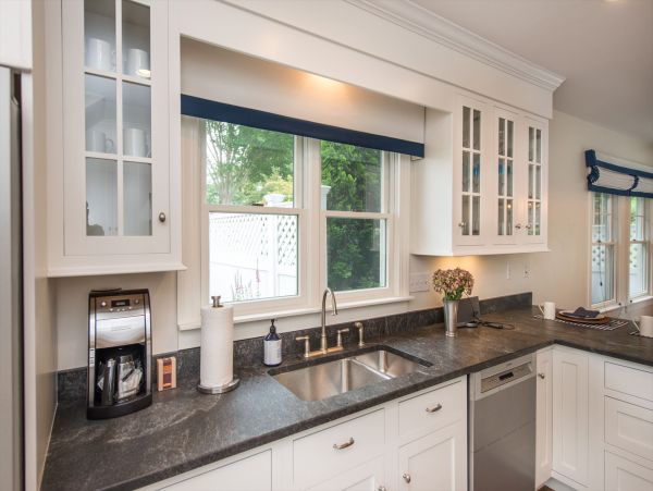 Cape Cod Home 994550