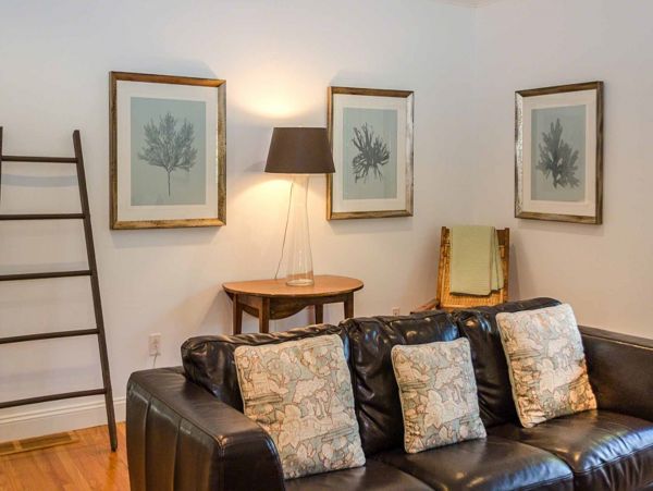 Cape Cod Home 994552