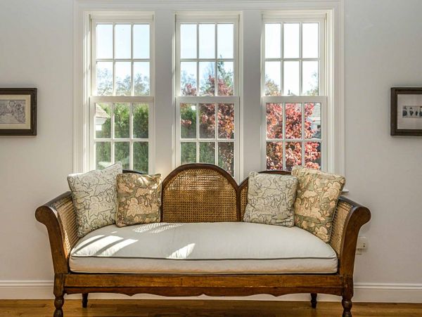 Cape Cod Home 994552