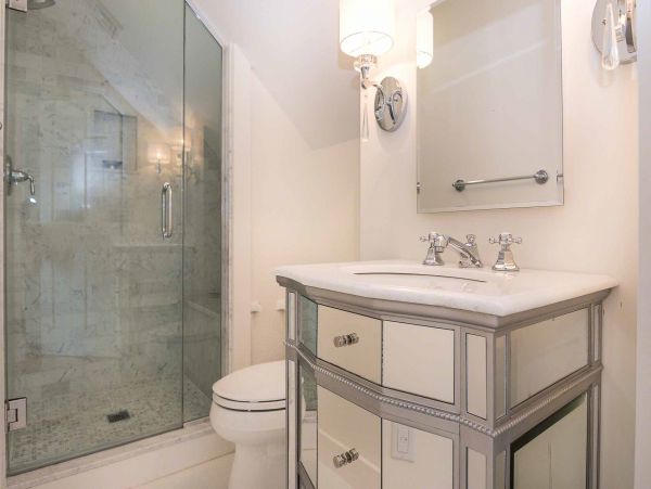 Cape Cod Home 994553