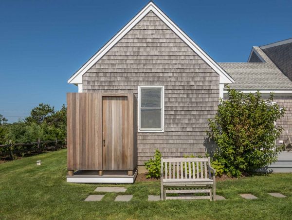 Cape Cod Home 994553
