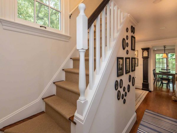 Cape Cod Home 994555