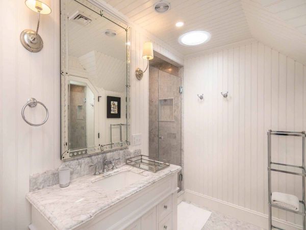 Cape Cod Home 994555