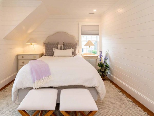 Cape Cod Home 994555