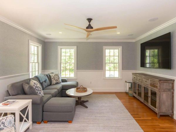 Cape Cod Home 994559