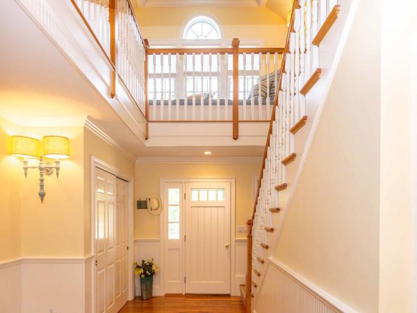 Cape Cod Home 994559