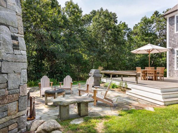 Cape Cod Home 994559