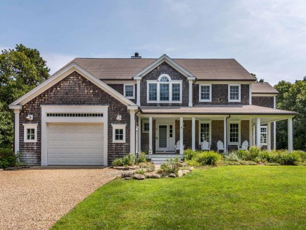 Cape Cod Home 994559