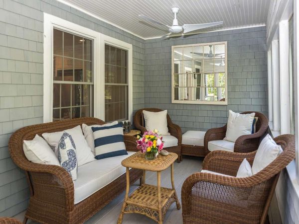 Cape Cod Home 994560