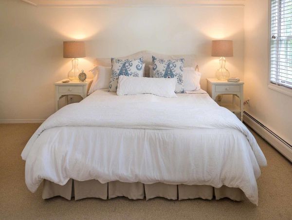 Cape Cod Home 994560