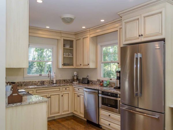 Cape Cod Home 994561