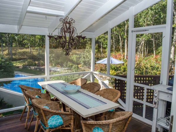 Cape Cod Home 994561