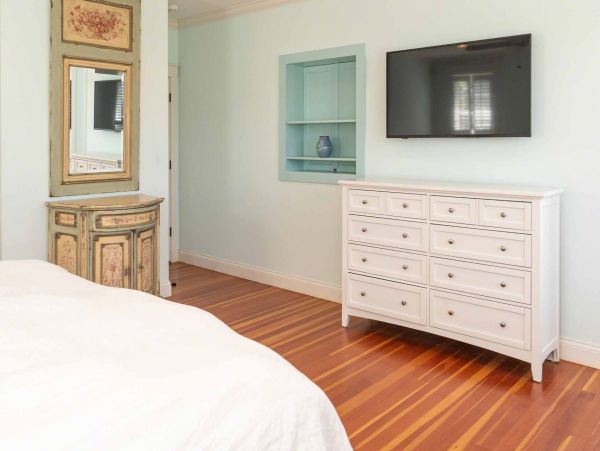 Cape Cod Home 994562