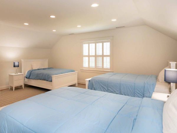 Cape Cod Home 994562