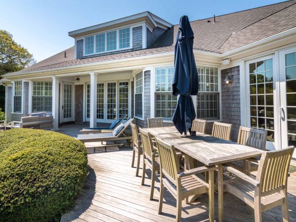 Cape Cod Home 994562