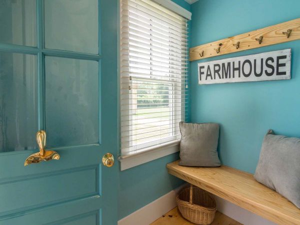 Cape Cod Home 994563