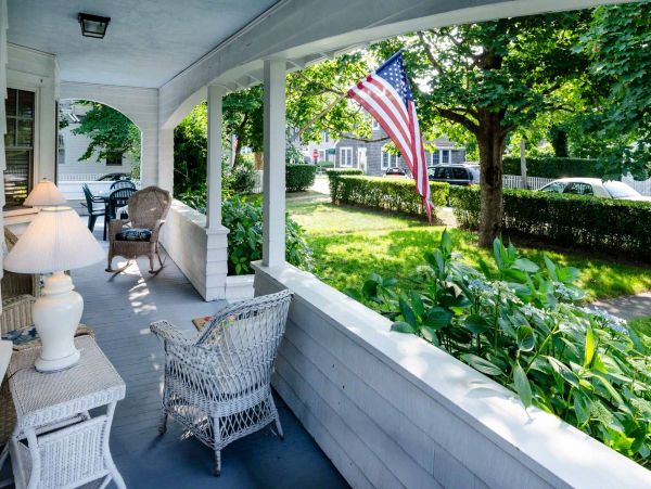 Cape Cod Home 994564