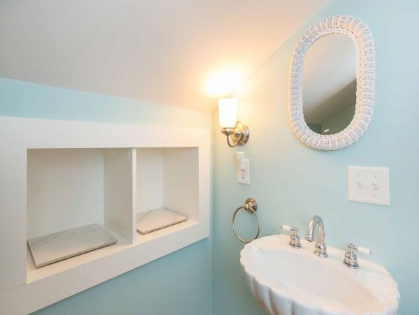 Cape Cod Home 994564