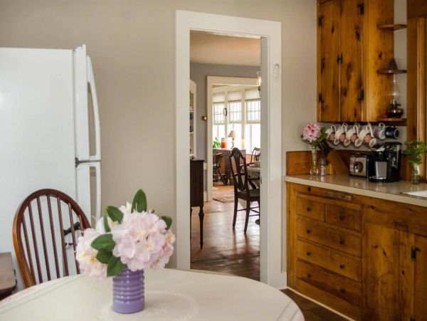 Cape Cod Home 994565
