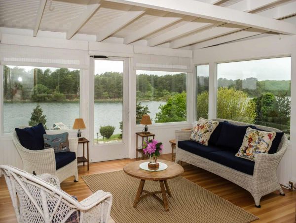Cape Cod Home 994565