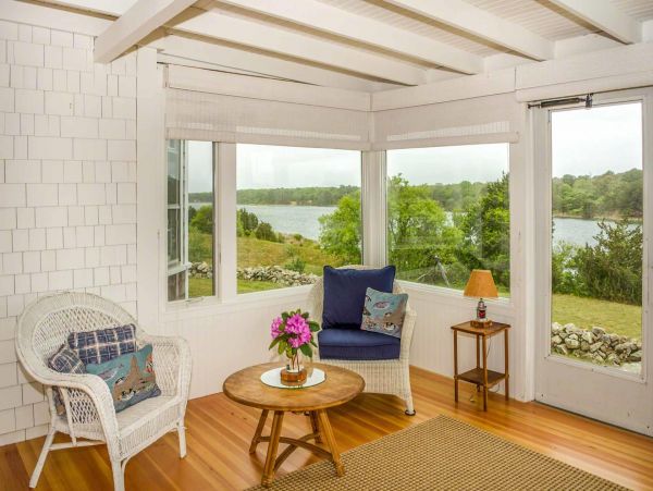 Cape Cod Home 994565