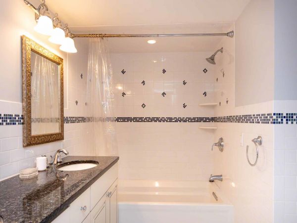 Cape Cod Home 994566