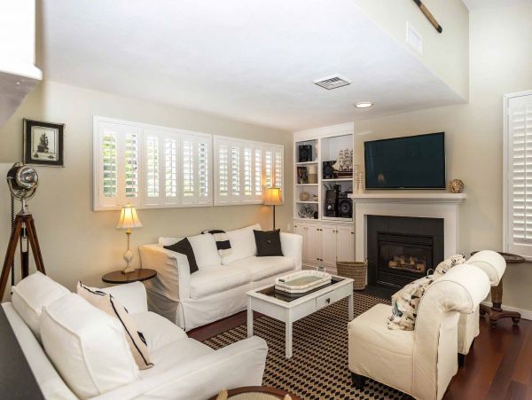 Cape Cod Home 994567
