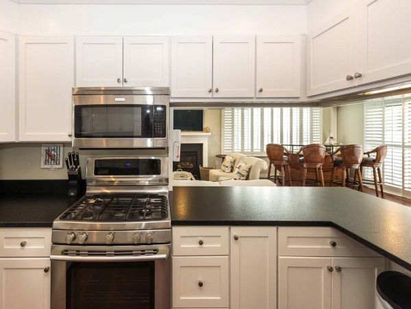 Cape Cod Home 994567