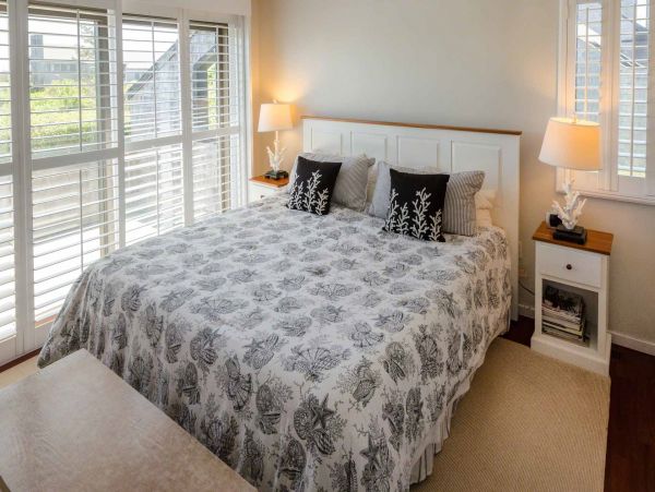 Cape Cod Home 994567