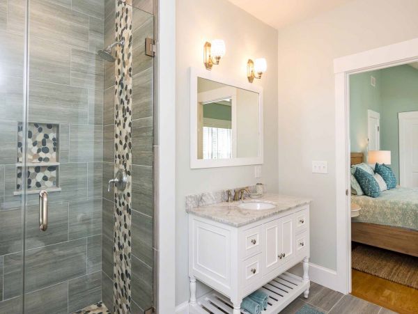 Cape Cod Home 994568