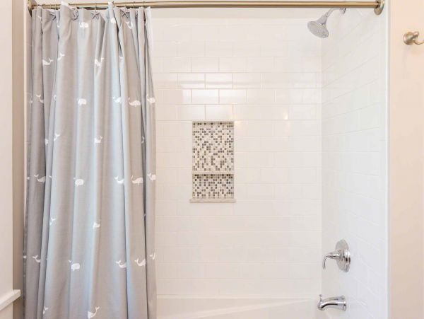 Cape Cod Home 994568