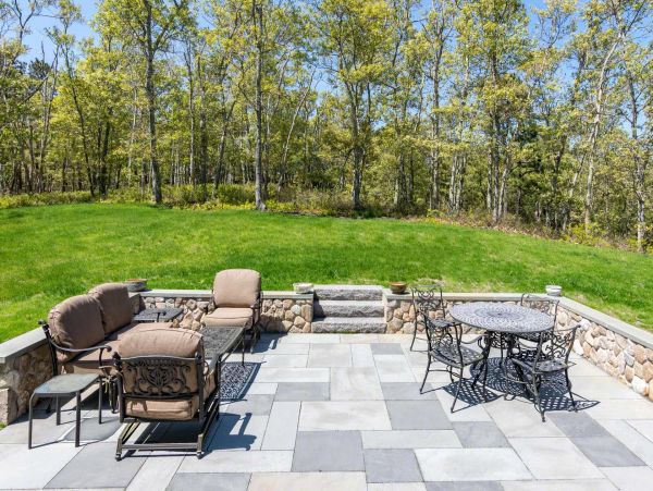 Cape Cod Home 994568
