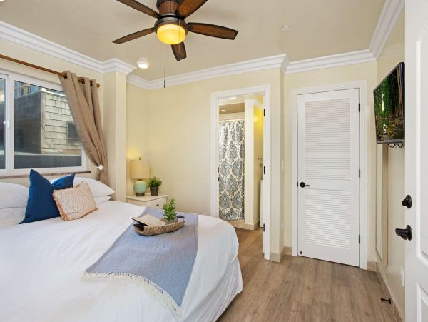 Beachfront Oceanside Luxury Vacation Accommodation