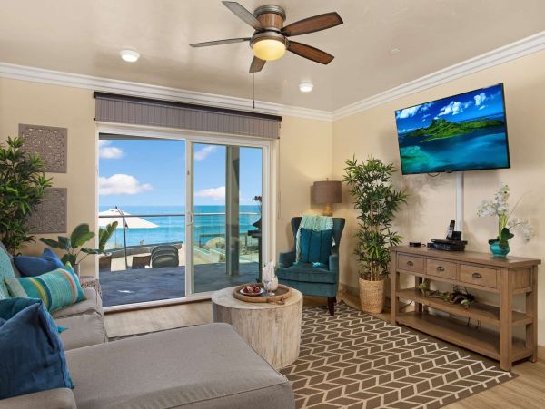 Beachfront Oceanside Luxury Vacation Accommodation