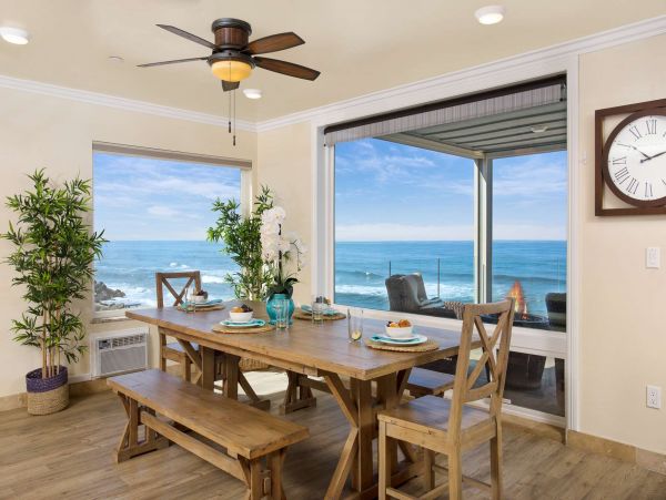 Beachfront Oceanside Luxury Vacation Accommodation