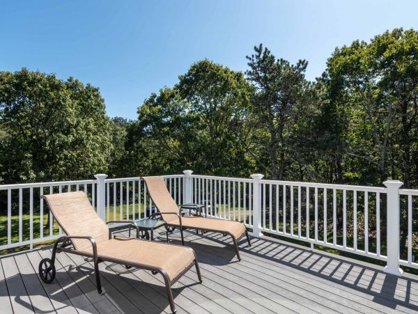 Cape Cod Home 994571