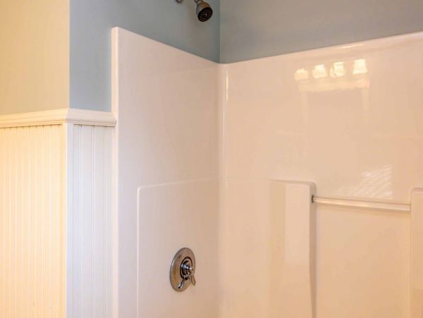 Cape Cod Home 994573
