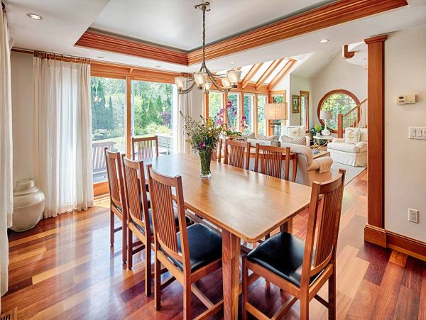 Cape Cod Home 994574