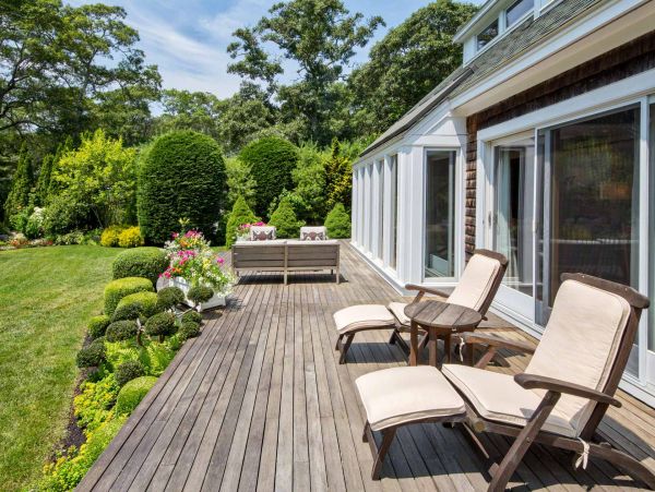 Cape Cod Home 994574