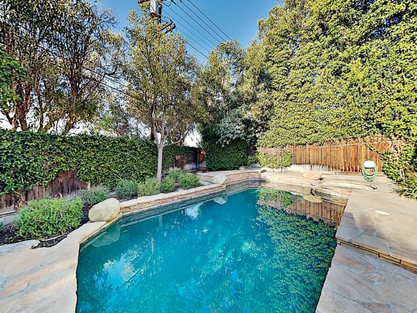 LA Luxury Pool Home Studio City Area
