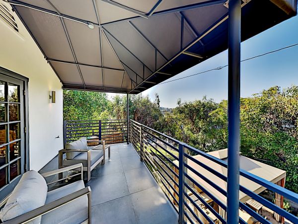 LA Luxury Pool Home Studio City Area