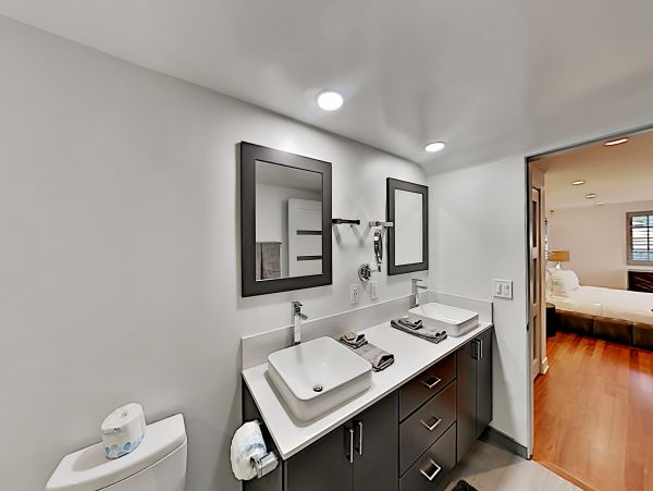 LA Luxury Pool Home Studio City Area