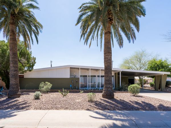 Lovely Four Bedrooms Vacation Rental Home in Scottsdale