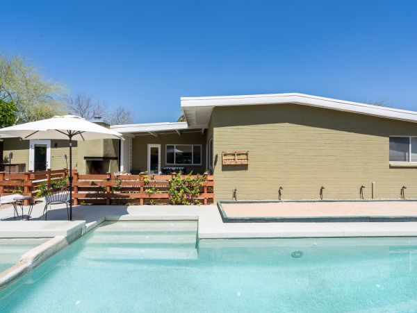 Lovely Four Bedrooms Vacation Rental Home in Scottsdale