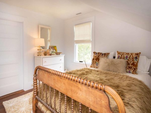 Cape Cod Home 994580