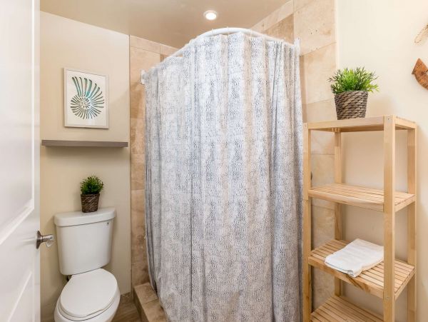 Beachfront Four Bedroom Rental Condo on Oceanside Ocean View