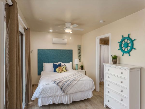 Beachfront Four Bedroom Rental Condo on Oceanside Ocean View