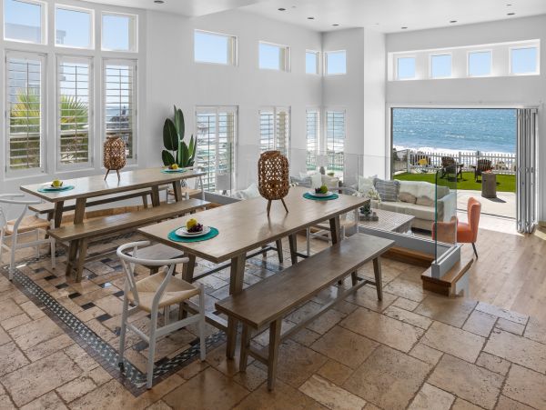Oceanfront Beach Condo In Oceanside Sleeps 10 Guests