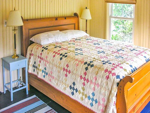 Cape Cod Home 994587