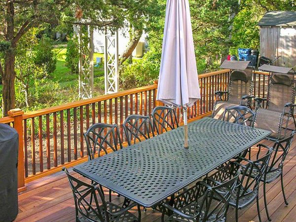 Cape Cod Home 994587